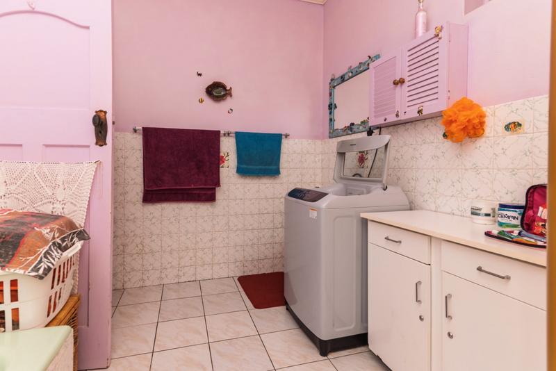 2 Bedroom Property for Sale in Fish Hoek Western Cape